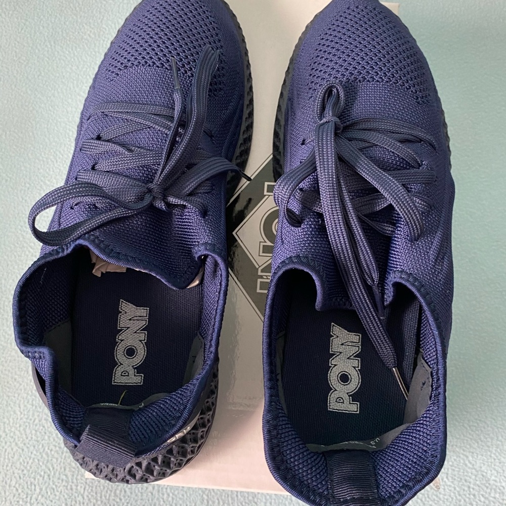 Pony shoes